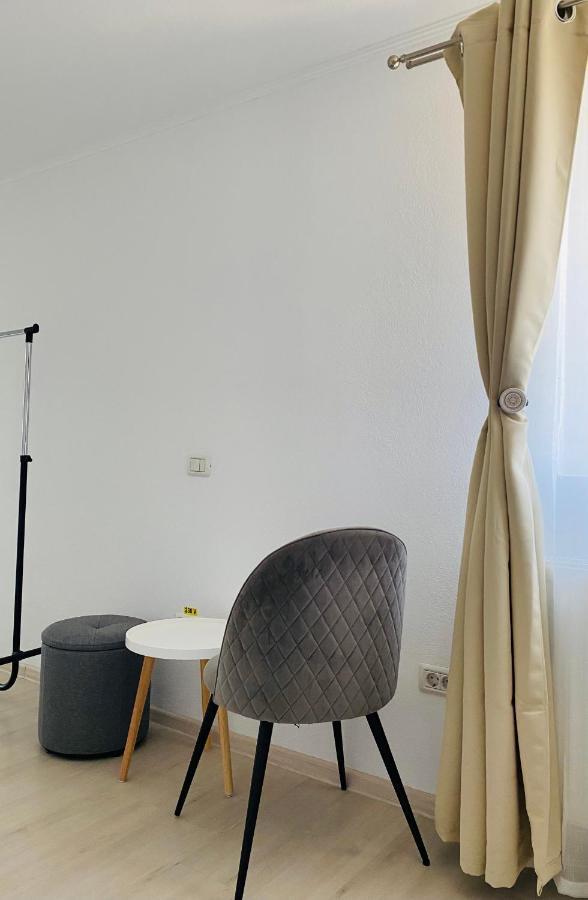 Four Rooms Curtea de Argeş Exteriér fotografie